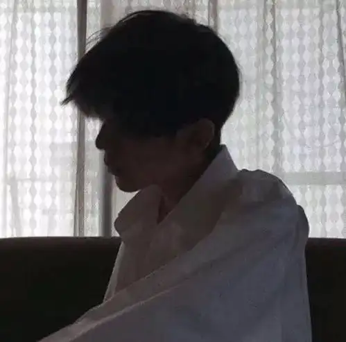 男生头像交朋友都很难了,还交男朋友