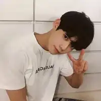 超级头像男生超级好看帅的头像