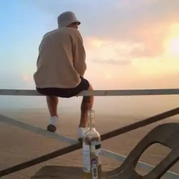 微信男生背影头像超拽有个性最后我们都各自走向了哪里