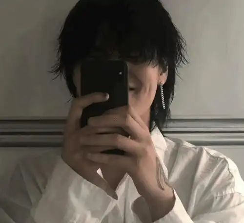 女生眼中公认的丑男,大多会有这3点标准,中一条别指望有异性追