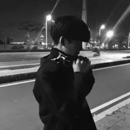 你舍得凶我吗萌萌的小萝莉卡通头