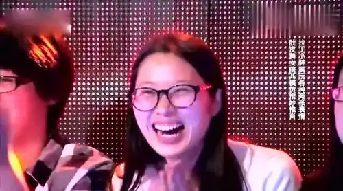 拉丁小胖现场传授魔性夸张表情,加上动作,简直也太投入了