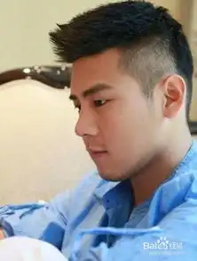 干净利落的男生阳光短发发型