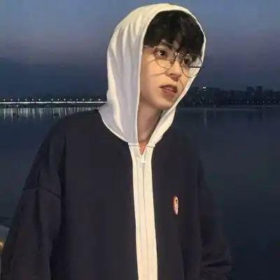 男生真实生活照头像图片
