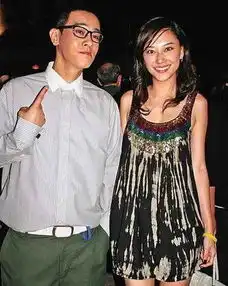 陈小春默认奉子成婚林心如称与侯佩岑男友不熟