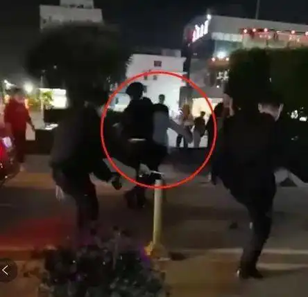海口男子驾车疯狂连撞多车,警方最新通报