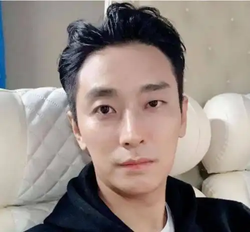 挺过丑闻危机9位咸鱼翻身的韩星,安宰贤龙俊亨以后走花路吧