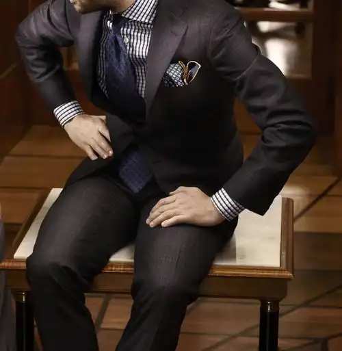 商务男装如何穿得时尚又不失内涵