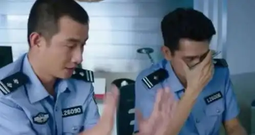 演技被嘲烂无止境,周星驰却很乐意捧,与邓超抢戏成最红表情包