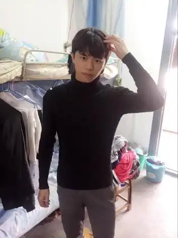 要几张男生照片,不要很帅的,现实生活中的