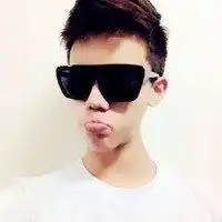 扣扣男生西装墨镜头像微