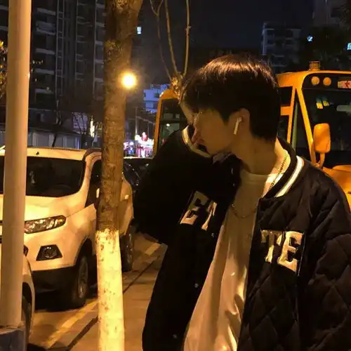 高质量小众男生头像