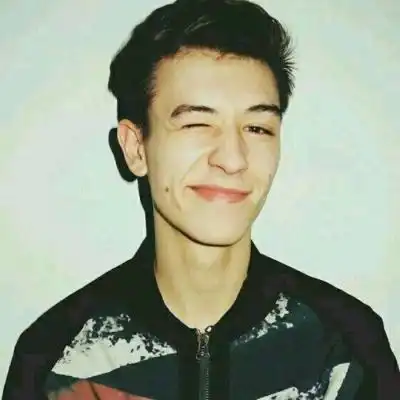 高级感的欧美男生头像那