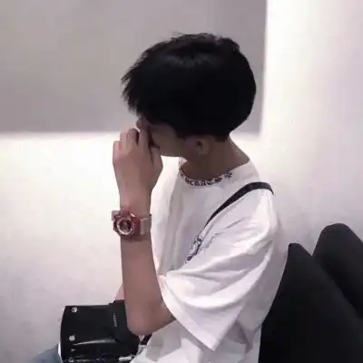 男生帅气头像阳光