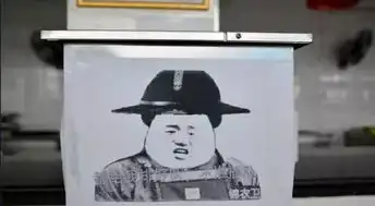 厉害了四川高校食堂现魔性表情包告示牌