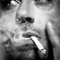 抽烟男生头像成熟稳重男