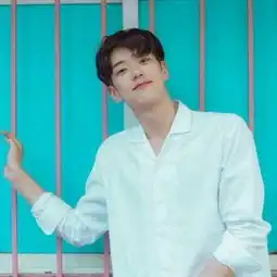 28岁男生头像真人酒吧