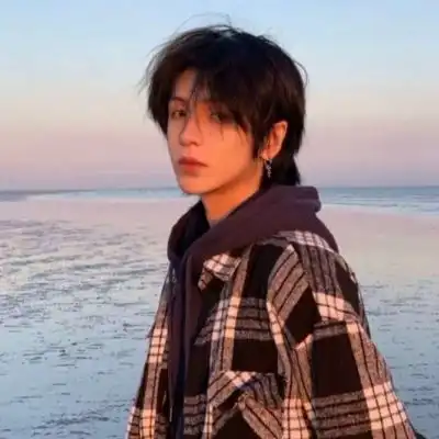 男生小清新头像无水印头