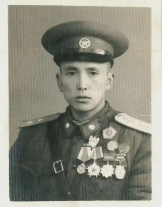 一等功臣荆禄常从懵懂少年到迟暮英雄的爱党爱国情