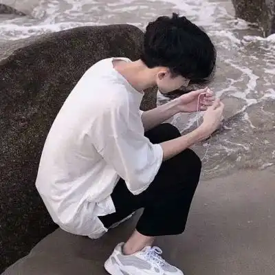 小众超拽帅气男生头像
