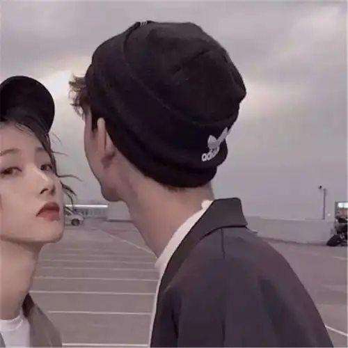 男生在遇到真爱时,才会有的3个变现,有时有点怂