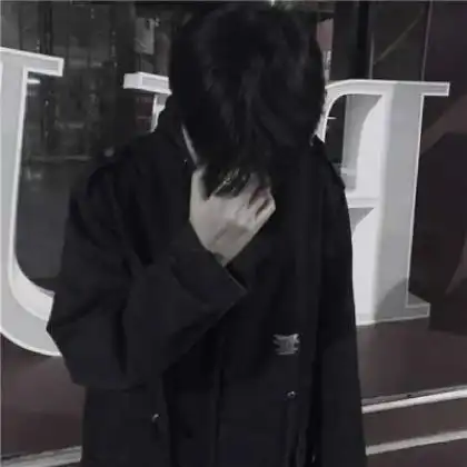 qq头像男生伤感,时光不及你眉梢真的老了