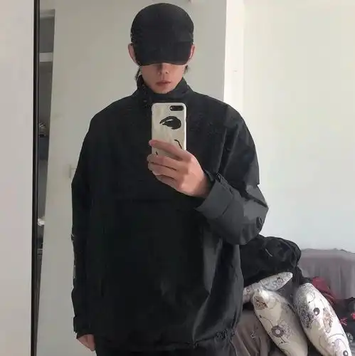 帅气男生头像当产生丁达尔效应的时候,光就有了形状