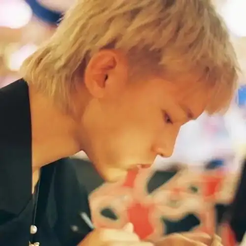 男生头像是神明赐我的糖