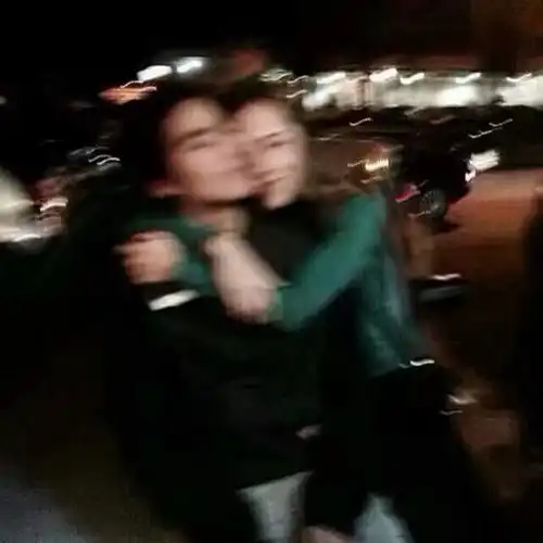 爱意随风散.