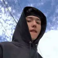 男生真实生活照头像图片