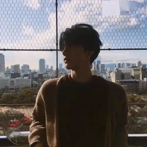 十八岁帅气男生头像吴昕