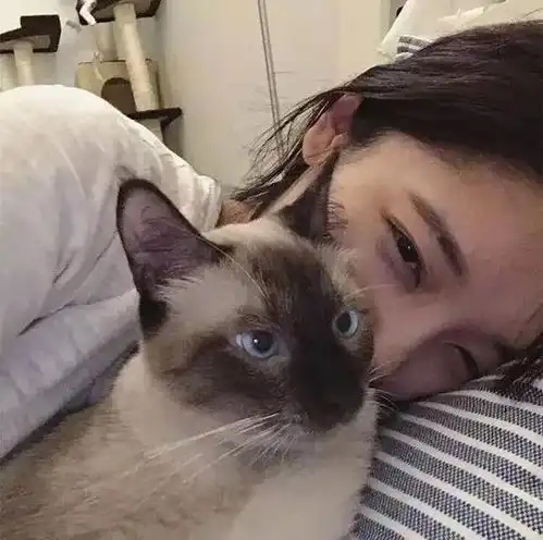 今日很火的头像,闲的没事总是想你