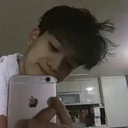 男生唯美阳光的头像