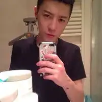 只想我的青春里面拥有你男生头像