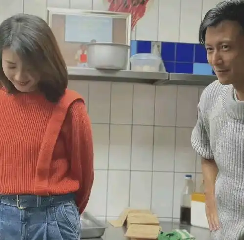 42岁高圆圆产后复出被偶遇,生图太惊艳,终于懂直男为啥最爱她