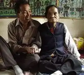 玉雕界76岁农村老太,用媲美毕加索的剪纸手艺征服全世界