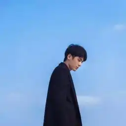 男生头像侧脸帅气高清白