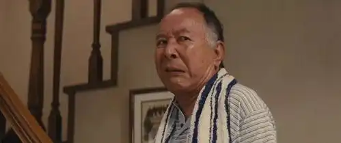 离婚风波后,古稀老爷子骤变暴走表情帝