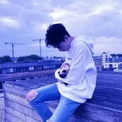 男生帅气头像高清蓝色