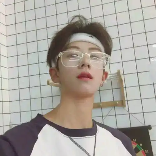 超赞的动漫真人男生头像