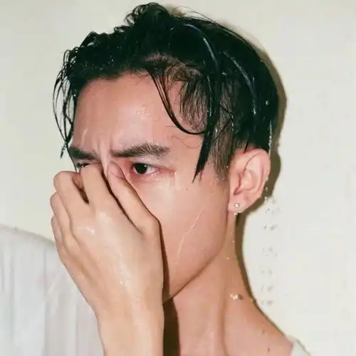 男生头像真人压抑真人