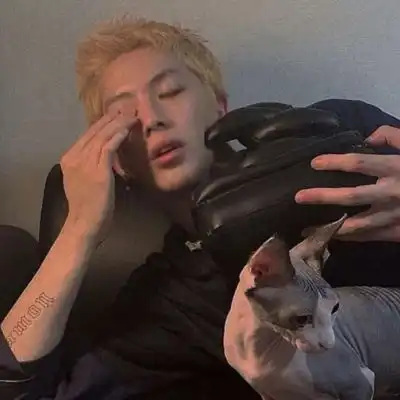 动漫头像高冷男