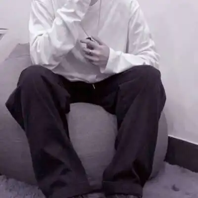 2020帅气男生头像男人