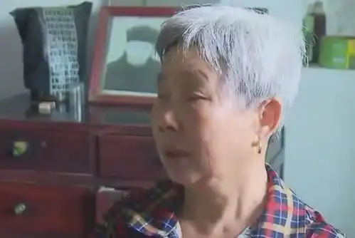 女儿得病去世,孤寡老人晚年一人生活,女婿却还来抢老人的养老金