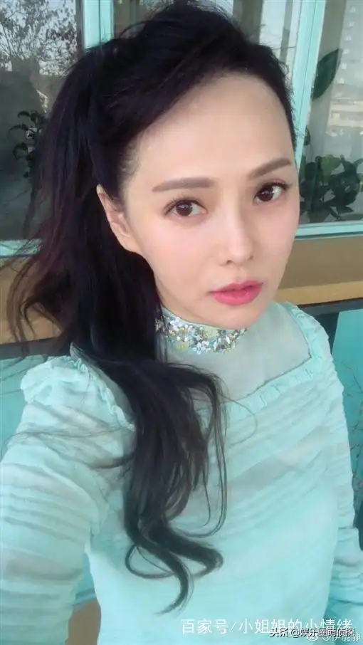 美魔女是假的,伊能静素颜照流出,网友岁月不饶人