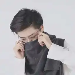 男生头像伤感的真人色调