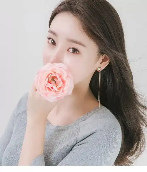 睡一觉就能变美的小妙招,让皮肤白皙嘴巴水嘟嘟,悄悄变女神