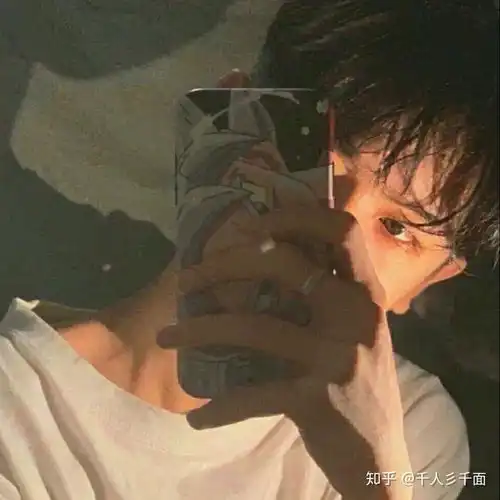 男生头像阳光质感李治廷