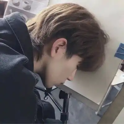 欧美风ins头像图片男生