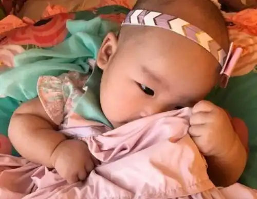 伊能静晒女儿照片,网友不要再晒了,真的不好看